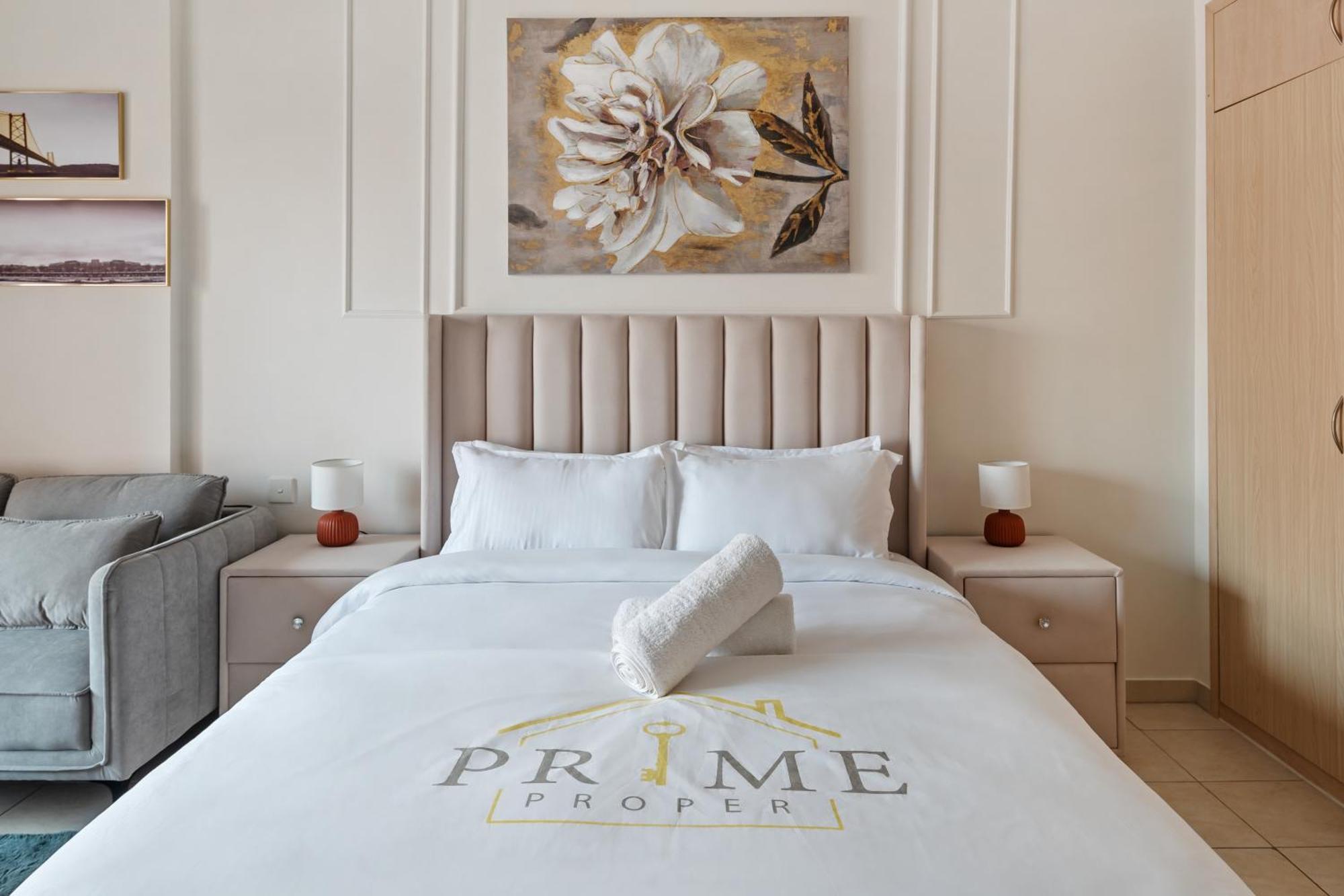 Chic Urban - Discovery Gardens Apartment